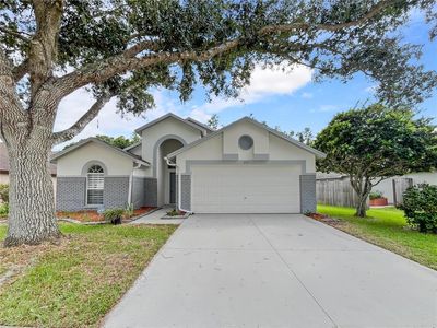 1537 Maximilian Dr