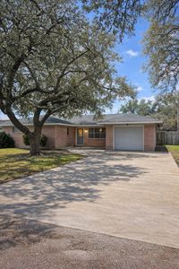 Property at 1820 Sunset Ave, Bay City, TX