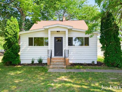 429 Six Mile Rd NW