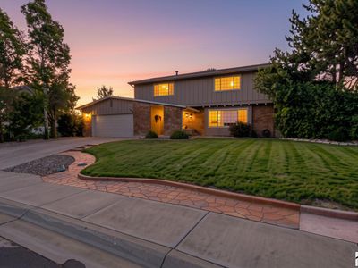 3 Hastings Dr