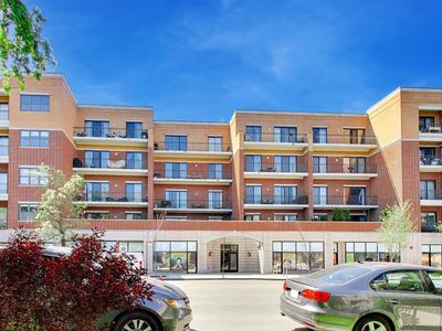 3125 W Fullerton Ave APT 219