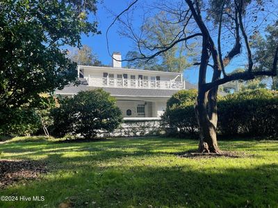 1423 Country Club Road