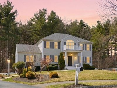 27 Sullivan Way