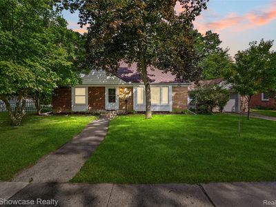 15086 Delaware Ave