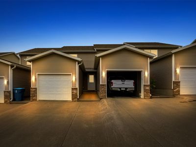 370 Kelso Dr
