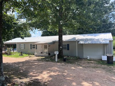 Property at 170 Blue Bird Ln, Linden, TN