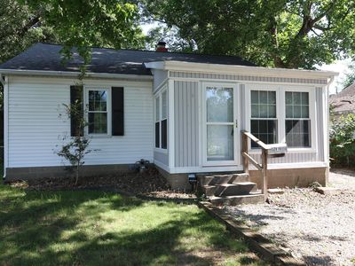2016 E Riverside Dr