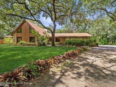 685 Carambola Dr