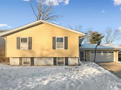 2602 Towne House Dr NE