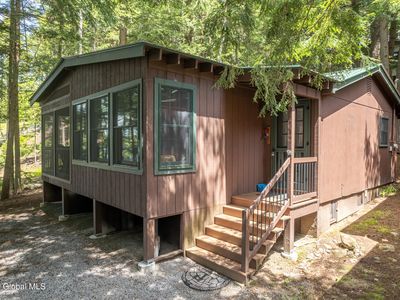 36 Pine Lake Side Road