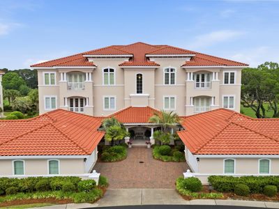 8575 San Marcello Dr. #302