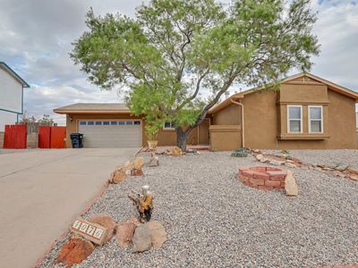 4076 Montreal Loop NE