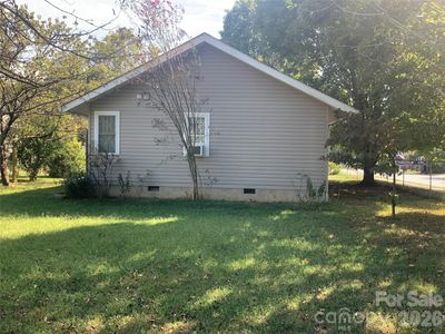 17 Buttonwood Ct