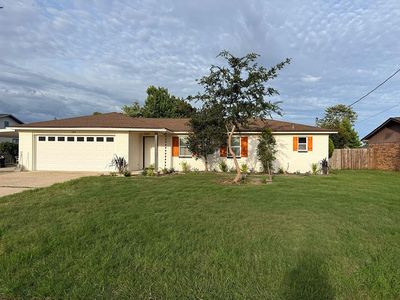 1580 Donna Ave