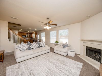 4609 Buescher Ct
