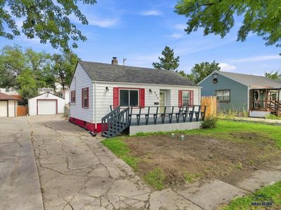 320 Saint Charles St