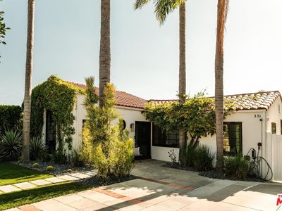 331 N Kilkea Dr