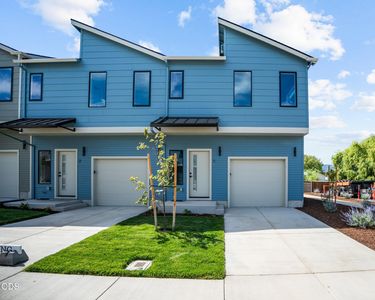 2032 Sunset Dr #1