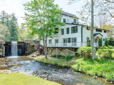 1150 W Blue Ridge Rd Unit 220