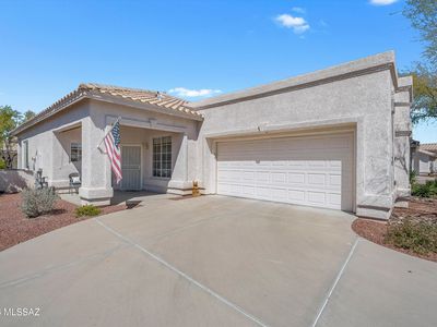 1472 W Cathedral Way