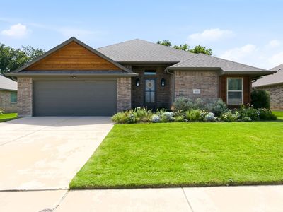 400 Brinkley Dr