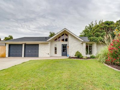 8208 NW 90th Ter
