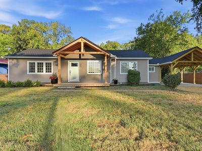 207 Tacoa Ave