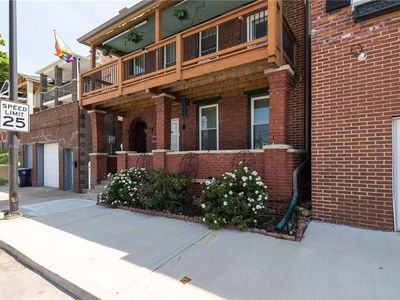 543 Troost Ave