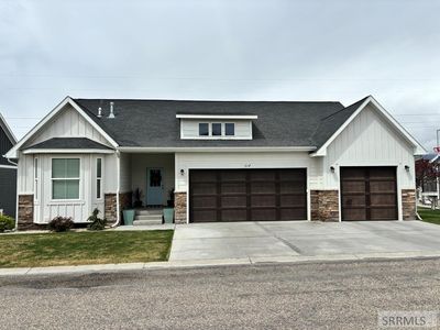 3112 S Chartwell Gdn