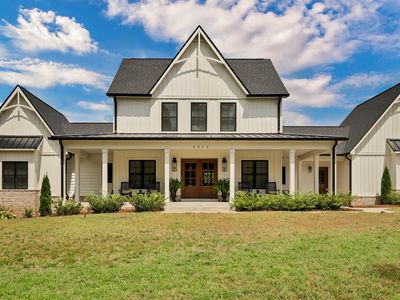3255 Harris Cir