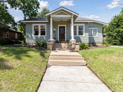 532 E 50th Street