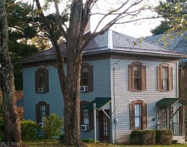 108 E Main St