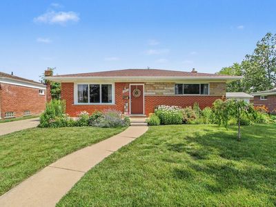 Property at 29922 Lonnie Dr, Westland, MI