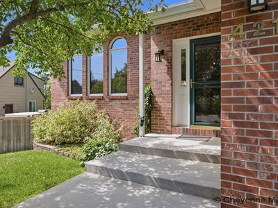 421 Sioux Dr