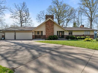 1841 Eagle Dr
