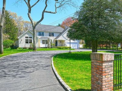 1083 Westminster Avenue