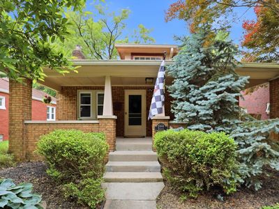 5944 Evanston Ave