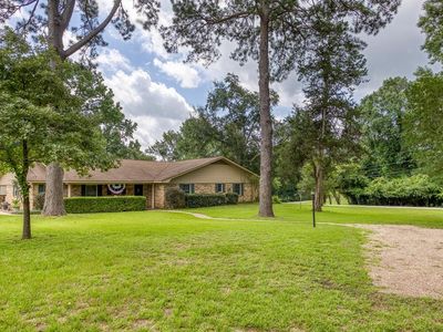 402 Maverick Dr
