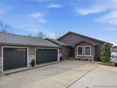 637 Castle Garden Rd