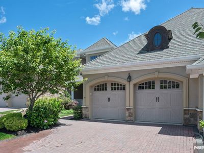 75 Windsor Ln