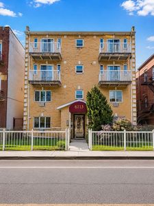 6113 23rd Ave APT 4B