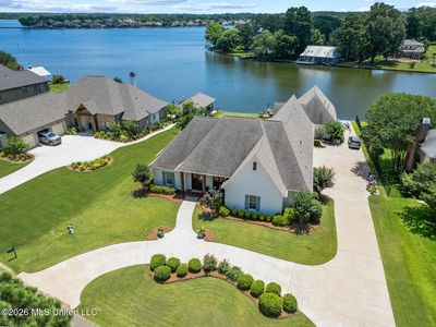 107 Waterford Ln