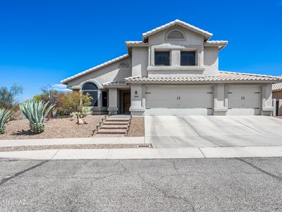 2090 W Three Oaks Dr