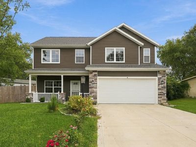 6119 Altadena Dr