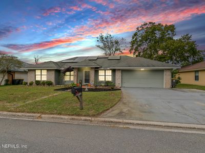 8482 CHARLESGATE Circle W