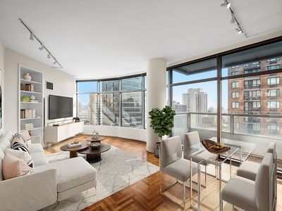 250 E 54th St APT 28C