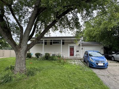 Property at 15 Curtmar Ct, Montgomery, IL
