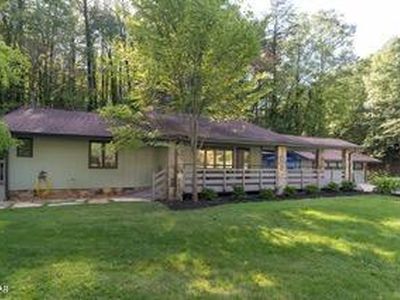 1736 Hidden Hills Rd