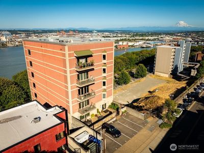 207 Broadway #200