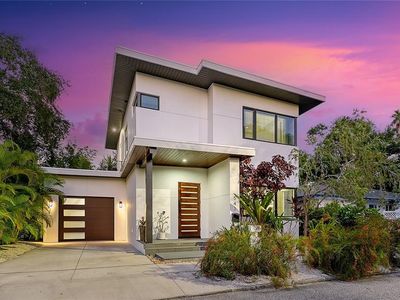 543 Columbia Ct